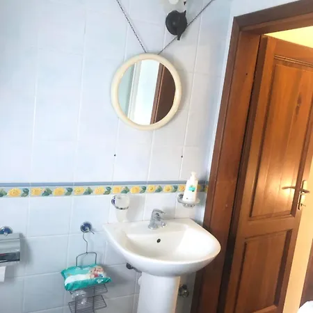 B&B With Panoramic Vista